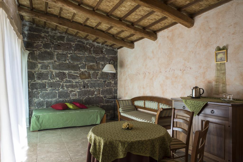Country Hotel Mandra Edera Abbasanta Quarto foto